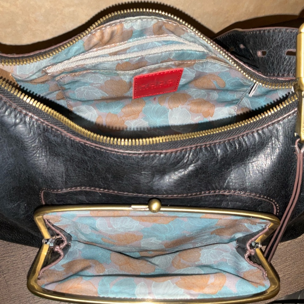 HOBO Harloh Black Leather Shoulder Bag w/ kiss-lock pocket Handbag - Picture 9 of 16